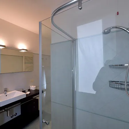 Esedra 아파트 카톨리카