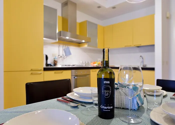 Esedra Apartmán *