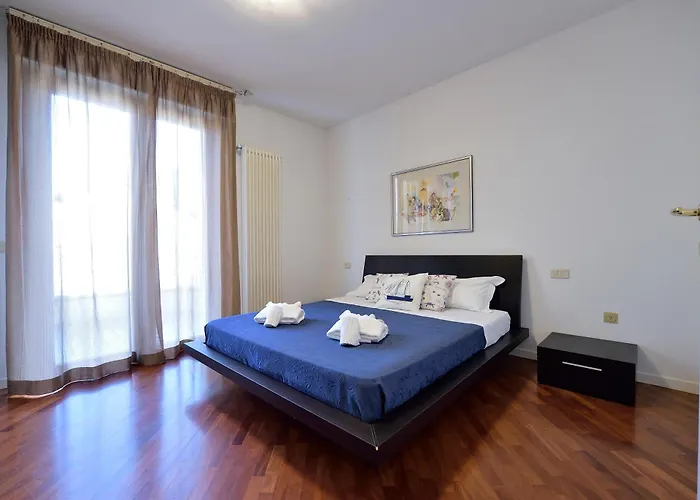 Esedra Apartmán *
